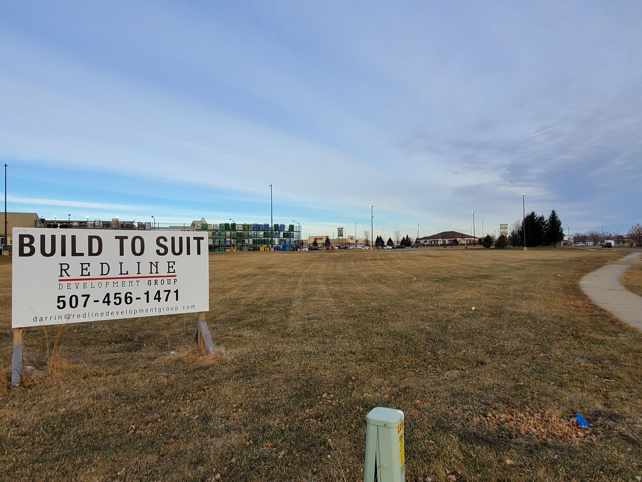 1020 Frontage Rd W, Owatonna, MN for sale Primary Photo- Image 1 of 4