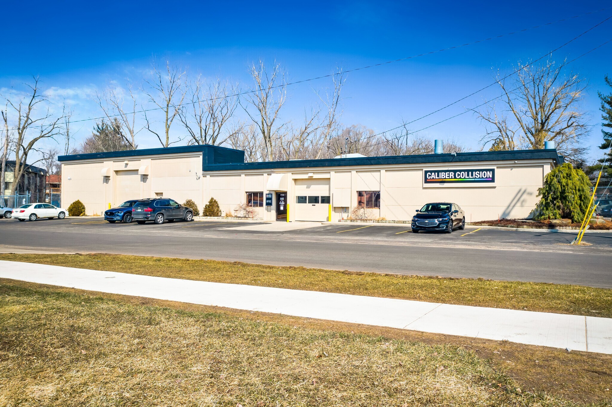 4152 Oak Park Dr SE, Grand Rapids, MI for sale Building Photo- Image 1 of 1