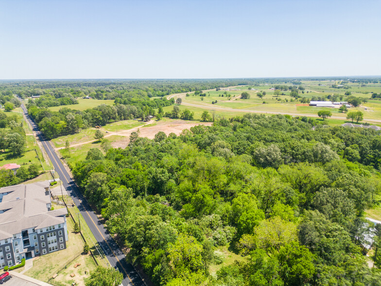 10723 Oktoc Rd, Starkville, MS for sale - Building Photo - Image 3 of 9