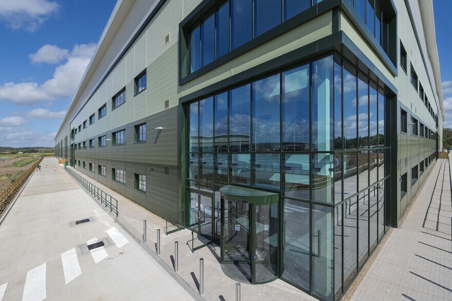 Aveling Way, Worksop for lease - Building Photo - Image 3 of 25