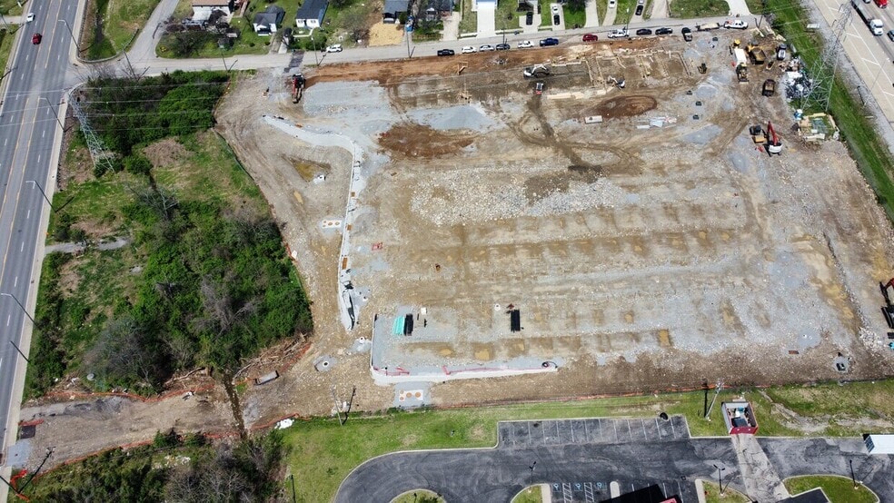 2427 Brick Church Pike, Nashville, TN for sale - Building Photo - Image 2 of 3