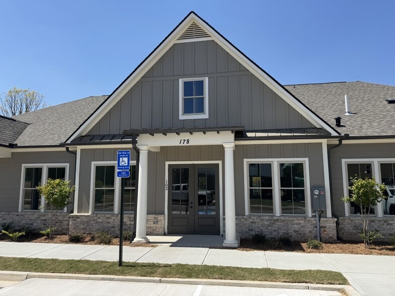 178 River Green Ave, Canton, GA for lease - Building Photo - Image 2 of 6