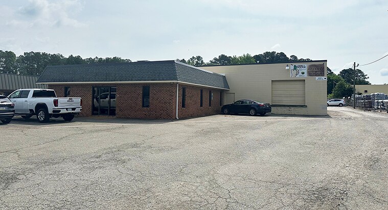 10974 Richardson Rd, Ashland, VA for lease Building Photo- Image 1 of 9