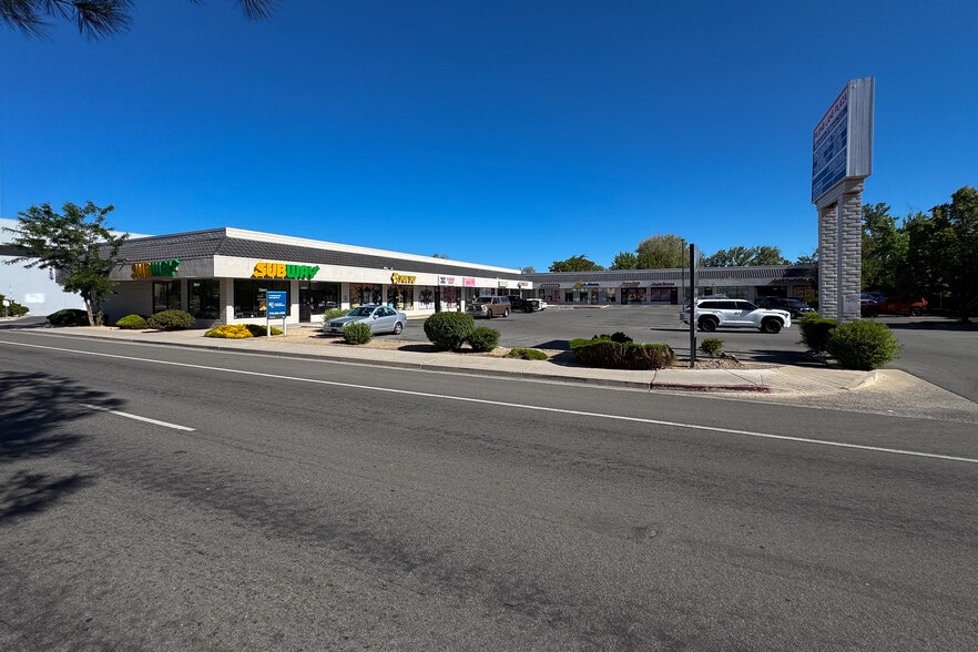 LOCAL @ Plumb portfolio of 3 properties for sale on LoopNet.com - Building Photo - Image 2 of 5