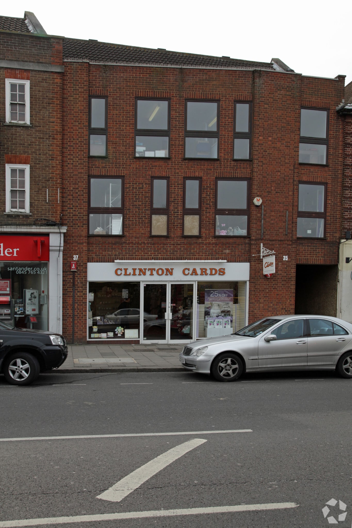 37 Station Rd, London for sale Primary Photo- Image 1 of 1