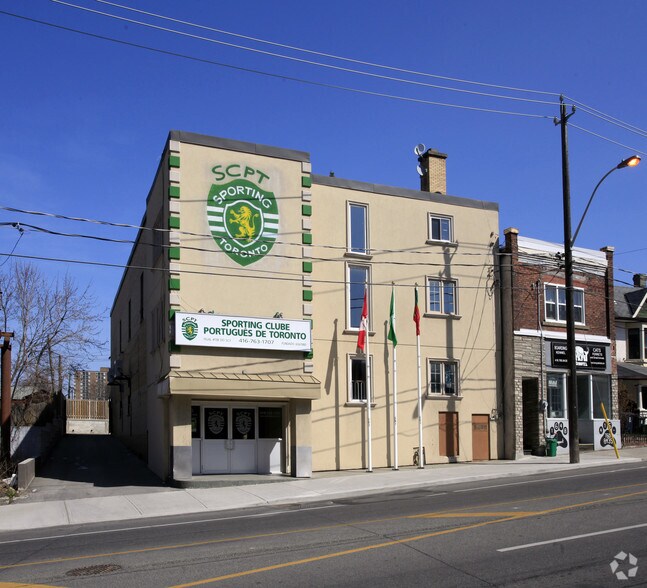 1650 Dupont St, Toronto, ON for sale - Primary Photo - Image 1 of 1