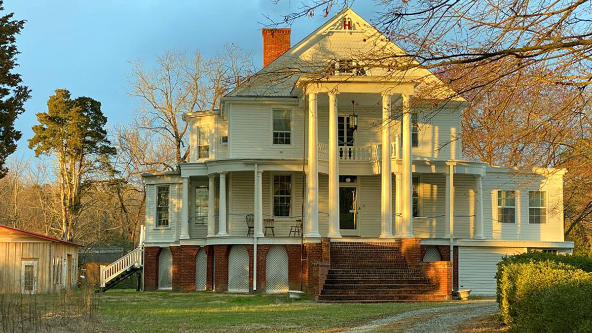 10941 Buckley Hall Rd, Mathews, VA for sale Primary Photo- Image 1 of 1