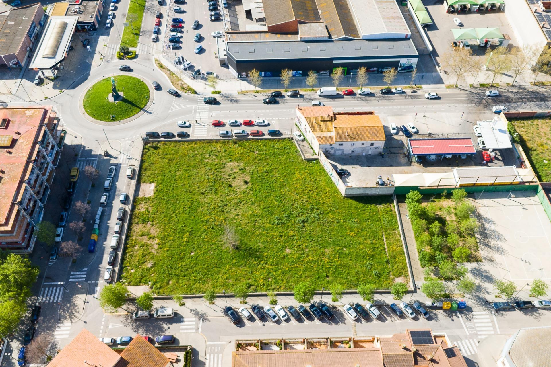 Land in Figueres, Gerona for sale Building Photo- Image 1 of 6