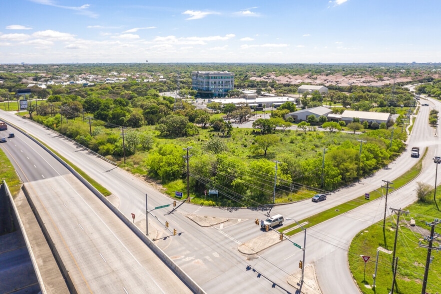 15302 Lockhill Selma Rd, San Antonio, TX for lease - Primary Photo - Image 1 of 1