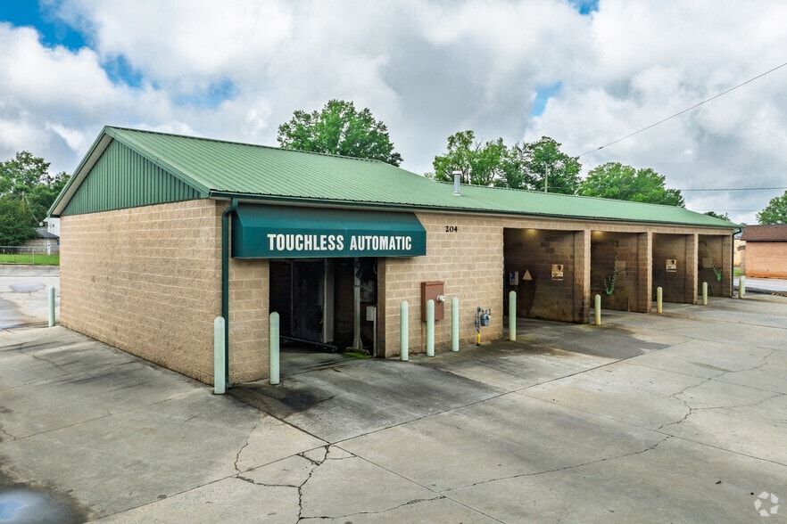 Block For Redevelopment portfolio of 5 properties for sale on LoopNet.com - Building Photo - Image 2 of 20