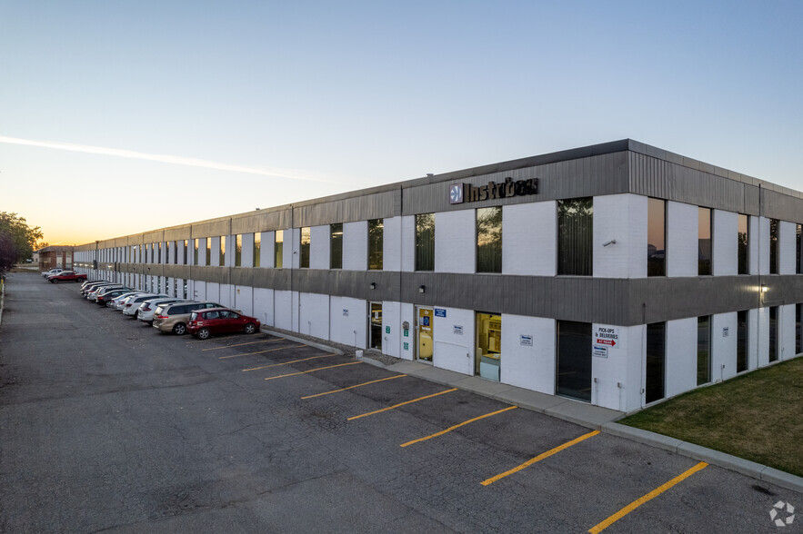 1139-1165 40th Ave NE, Calgary, AB for lease - Building Photo - Image 3 of 5