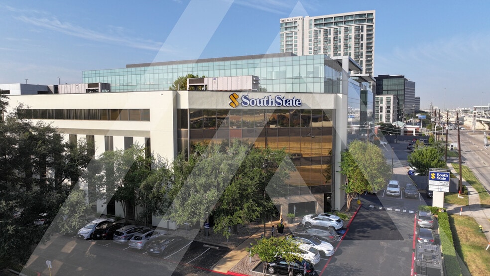 9601 Katy Fwy, Houston, TX for lease - Building Photo - Image 3 of 16