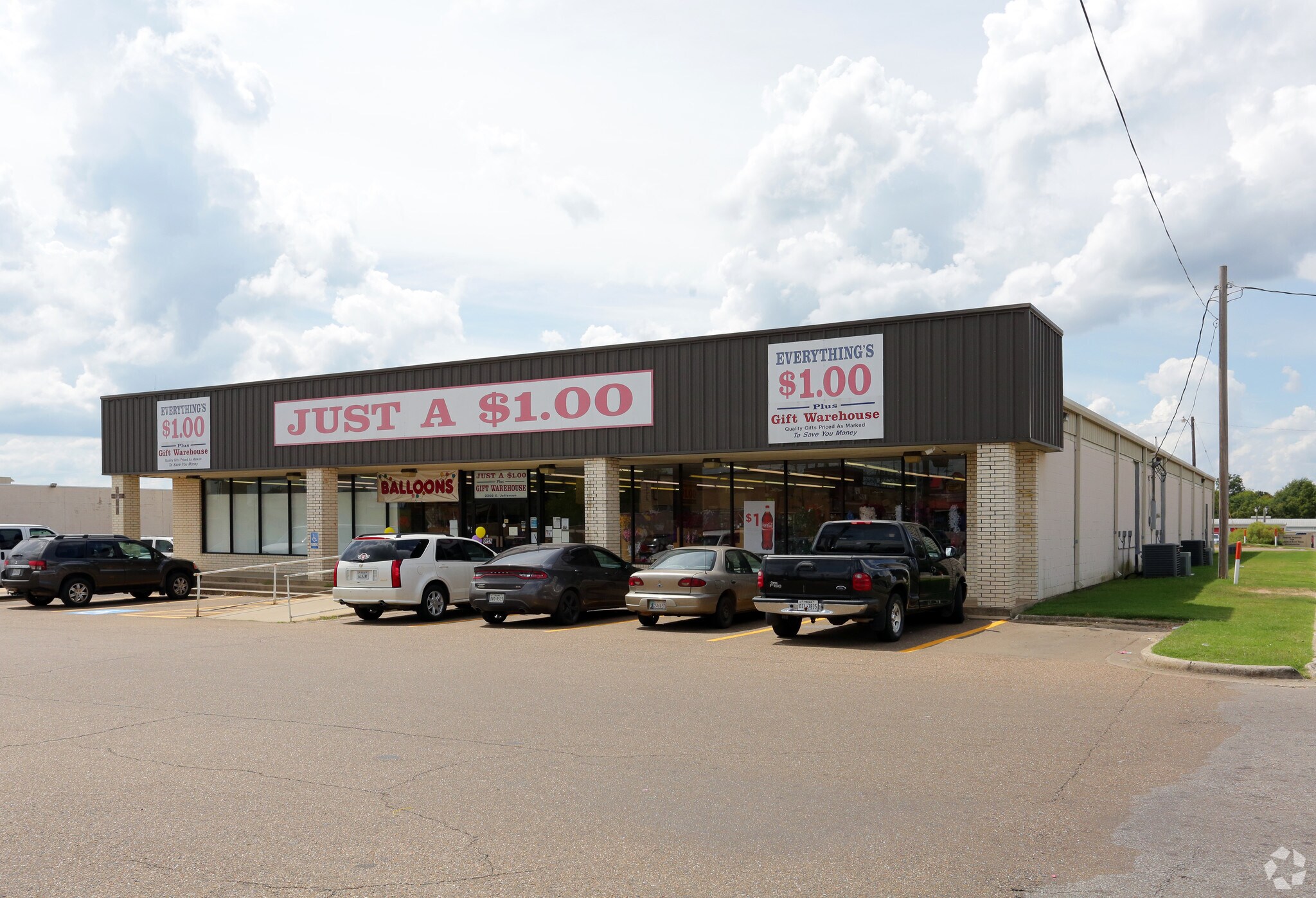 2302 S Jefferson Ave, Mount Pleasant, TX for sale Primary Photo- Image 1 of 1