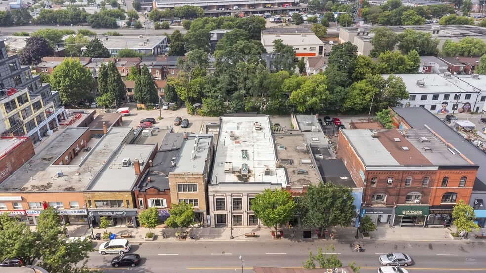 2926 Dundas St W, Toronto, ON for sale - Building Photo - Image 2 of 5