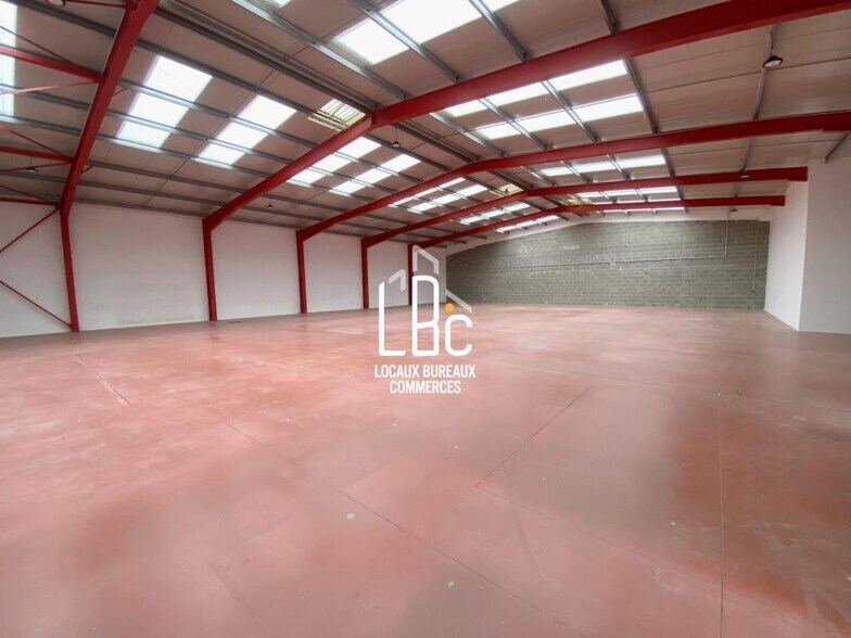 Retail in Châteaubriant for lease - Building Photo - Image 2 of 10