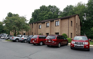 More details for 5210-5216 Lyngate Ct, Burke, VA - Office for Sale