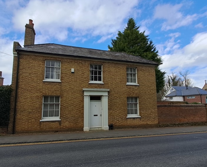 2 Park St, Milton Keynes for sale Building Photo- Image 1 of 1