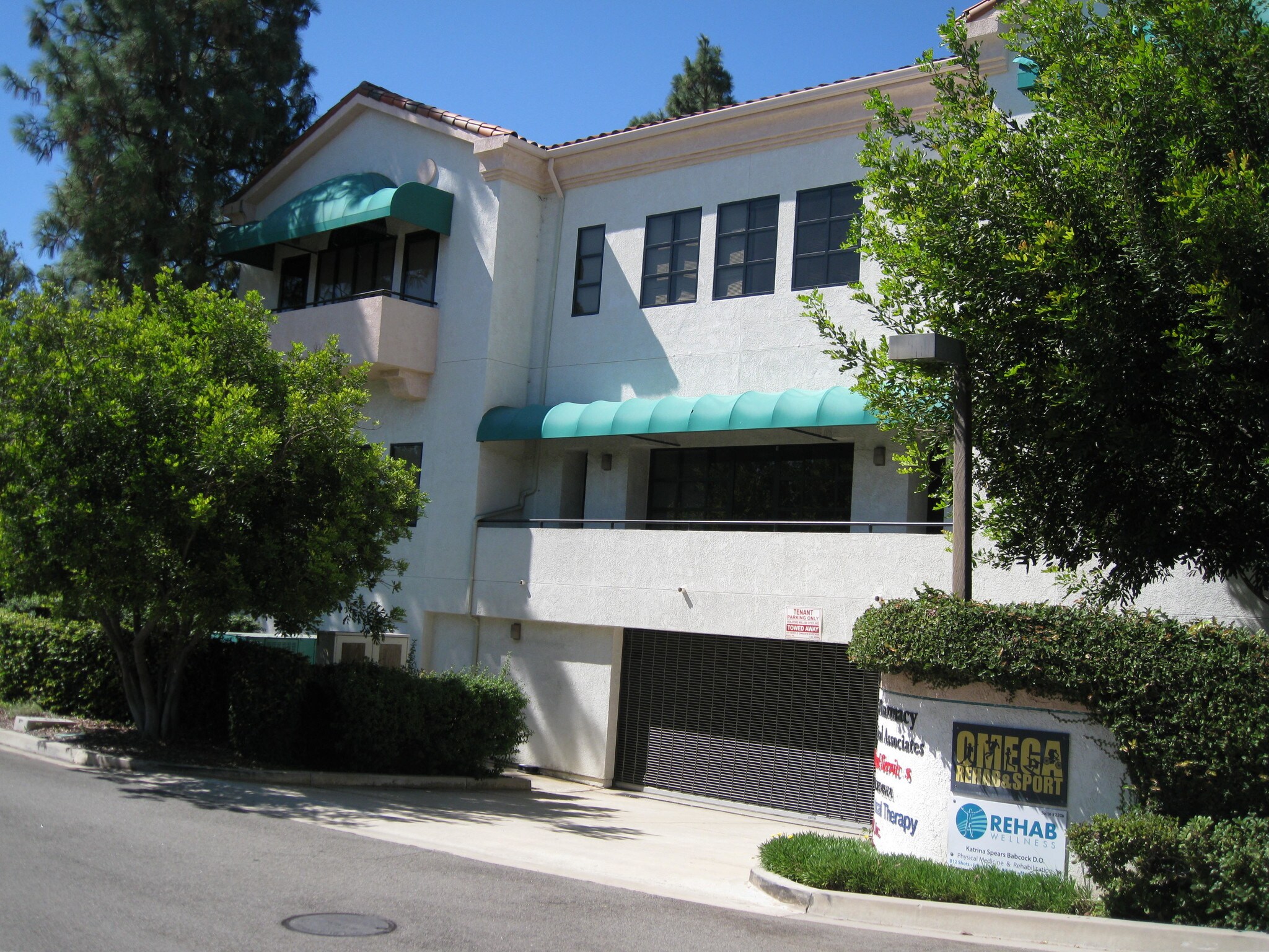 325 Rolling Oaks Dr, Thousand Oaks, CA 91361 Bldg E