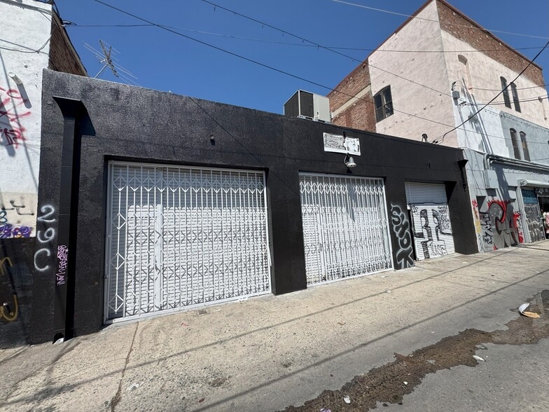 1326 S Main St, Los Angeles, CA for lease - Building Photo - Image 2 of 11