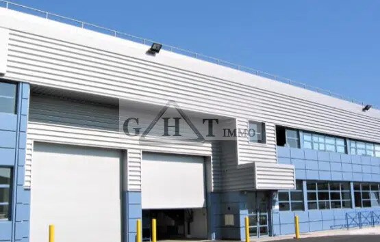 Industrial in La Courneuve for lease - Building Photo - Image 2 of 4