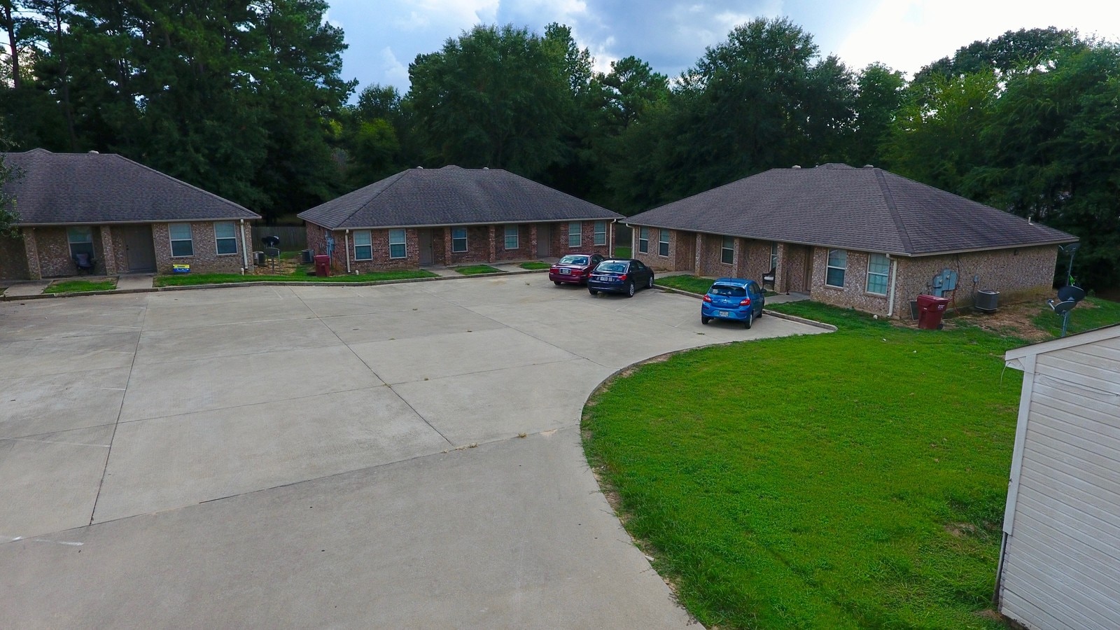 105 Live Oak Cir, Hallsville, TX 75650