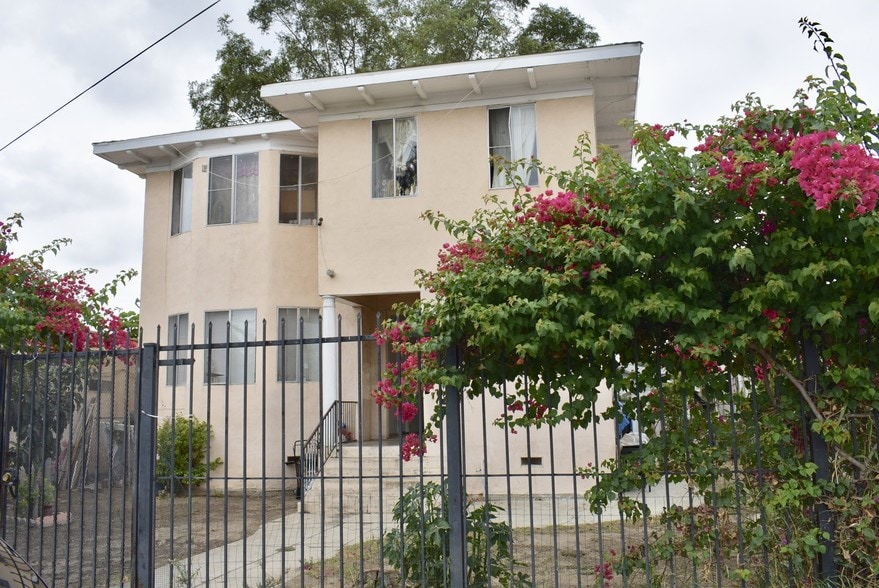 1627 S Burlington Ave, Los Angeles, CA for sale - Primary Photo - Image 1 of 37