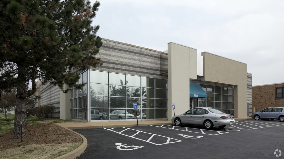 9930 Watson Rd, Saint Louis, MO for sale - Primary Photo - Image 1 of 1
