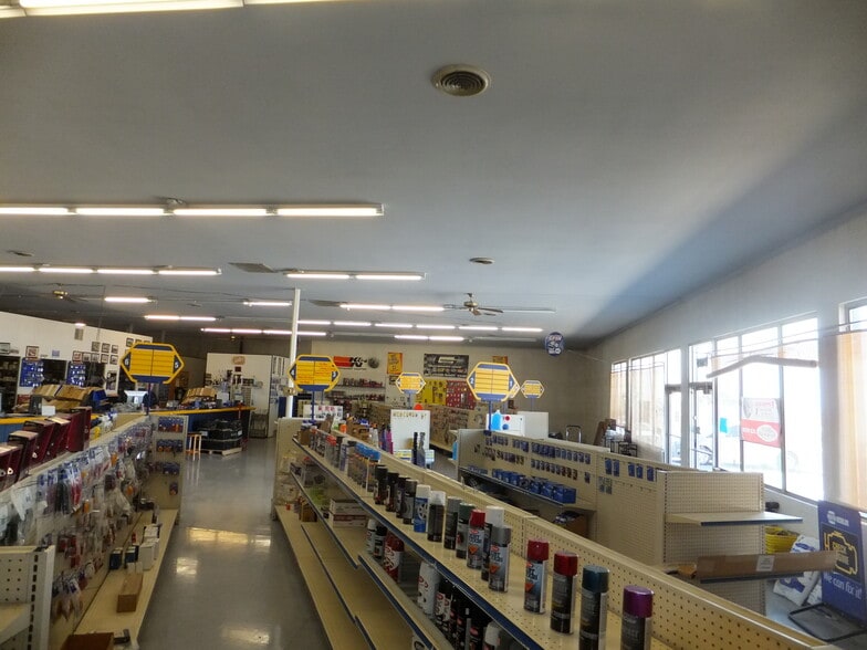 14380 Airbase Rd, Mountain Home, ID for sale - Lobby - Image 3 of 14