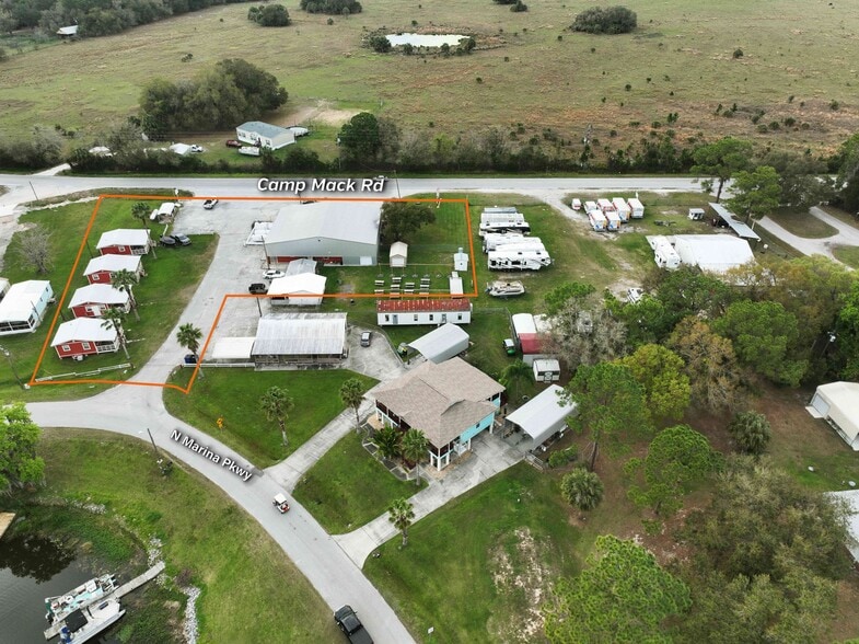 10730 Camp Mack Rd, Lake Wales, FL 33898 Camp Mack & Lake Rosalie General Store w/Bar