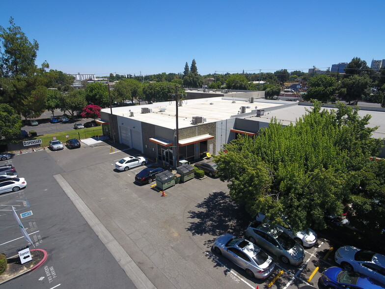 241 N 10th St, Sacramento, CA for lease - Building Photo - Image 3 of 15