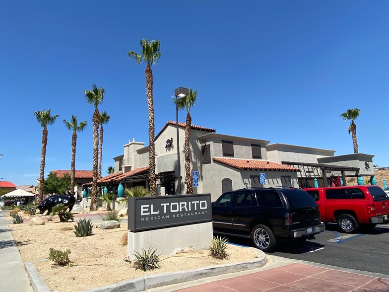 1161 W Rancho Vista Blvd, Palmdale, CA for sale - Primary Photo - Image 1 of 1