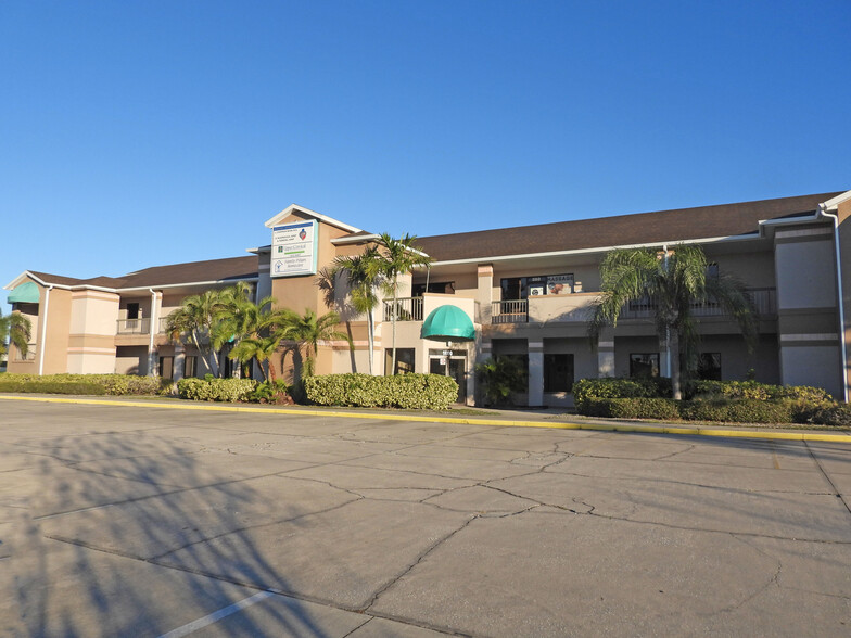 1600 W Eau Gallie Blvd, Melbourne, FL for lease - Building Photo - Image 2 of 7