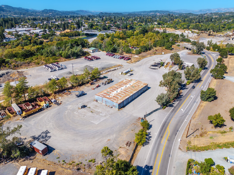 13666 Healdsburg Ave, Healdsburg, CA for lease - Aerial - Image 2 of 9