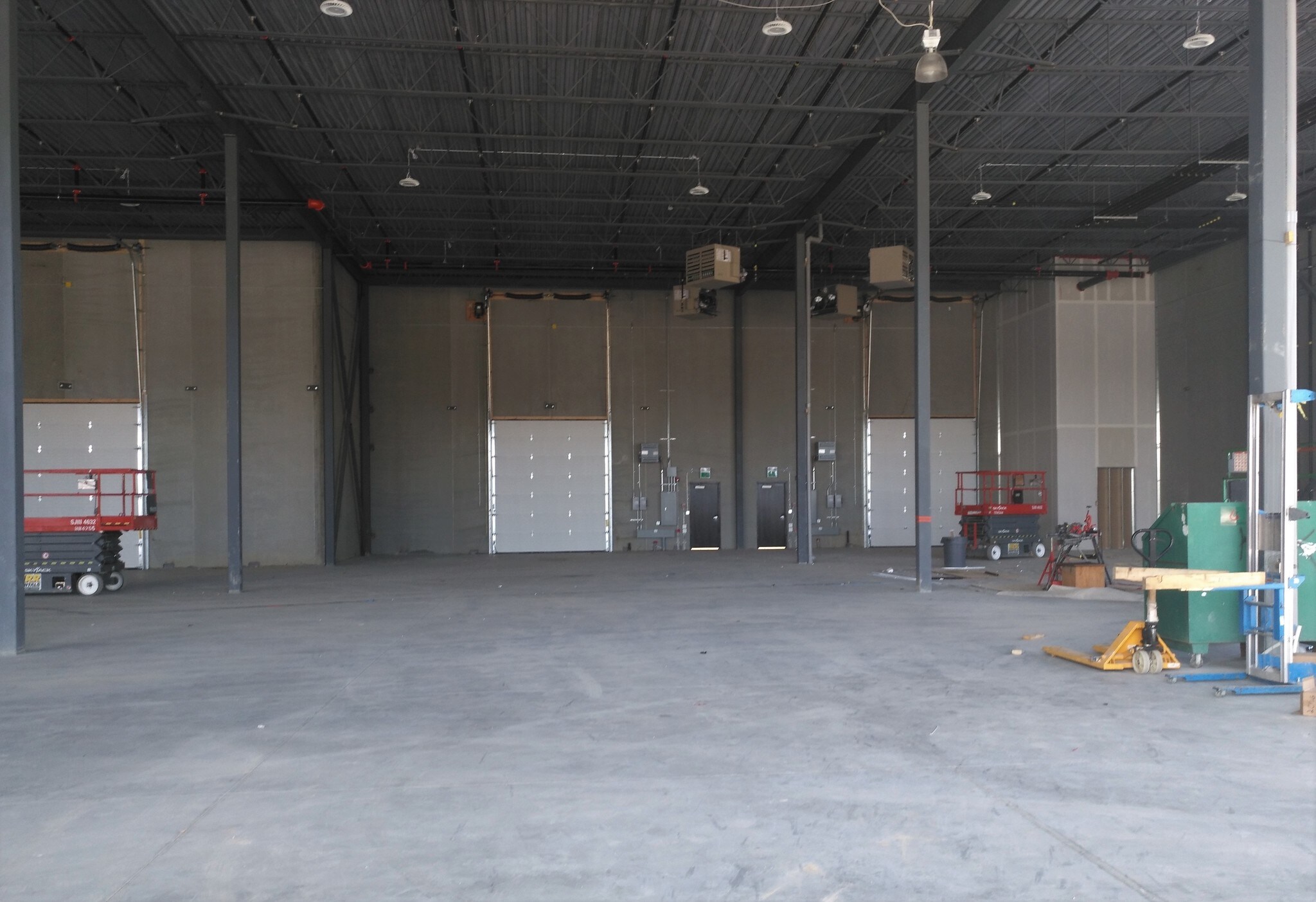 4925 Barlow Trl NE, Calgary, AB for sale Building Photo- Image 1 of 1