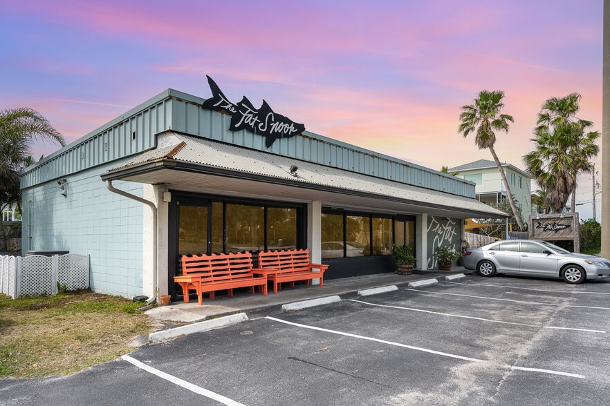 2464 S Atlantic Ave, Cocoa Beach, FL for sale - Building Photo - Image 1 of 27