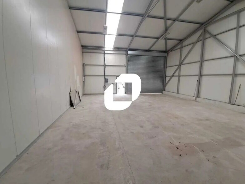 Flex in Saint-Germain-lès-Arpajon for lease - Interior Photo - Image 3 of 6