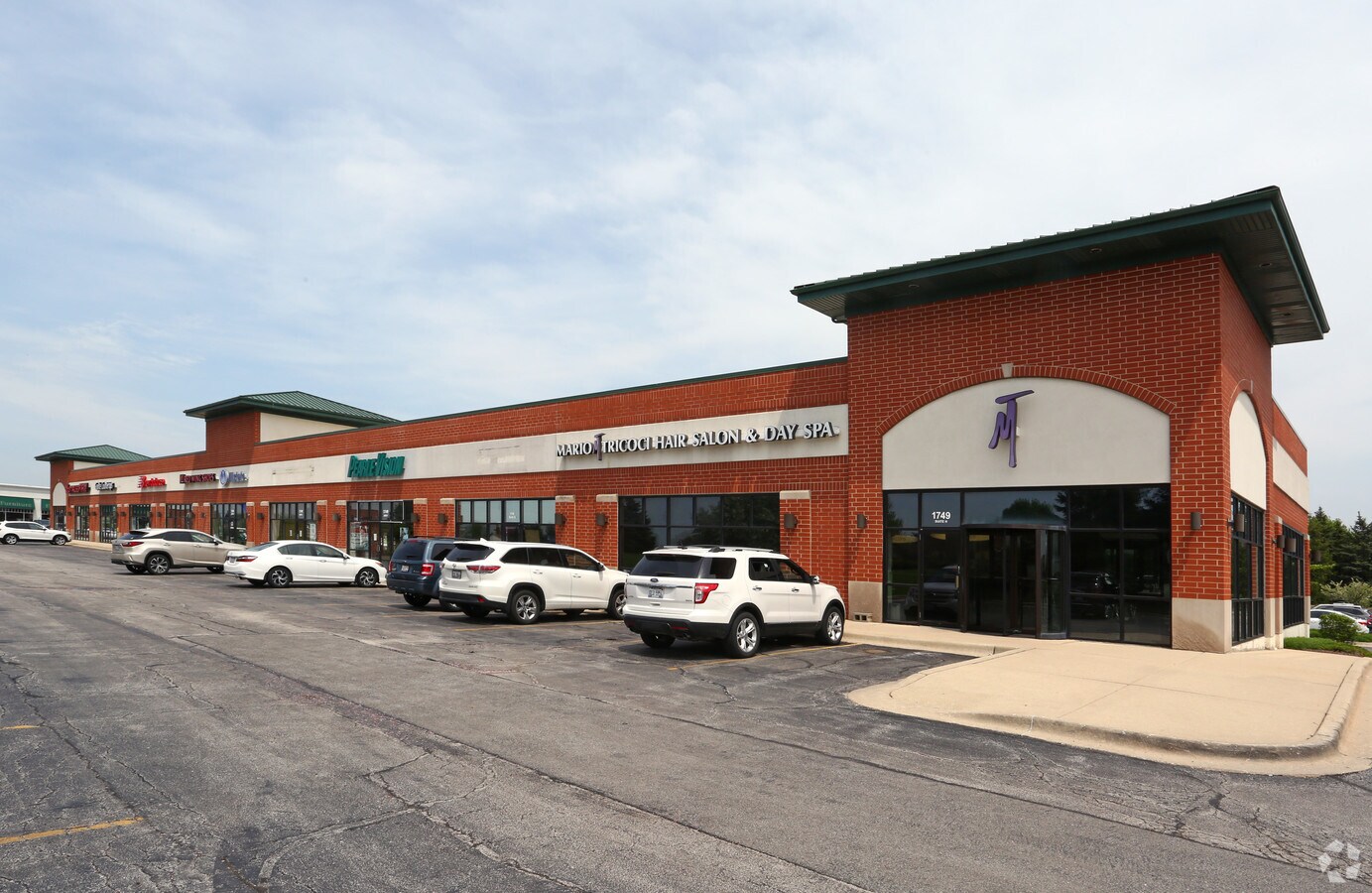 1749 S Randall Rd, Geneva, IL 60134 Rose Plaza