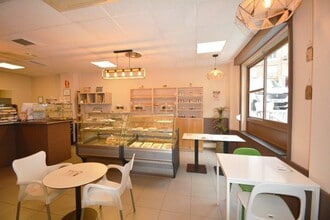 Retail in Las Rozas de Madrid, Madrid for lease Interior Photo- Image 2 of 9