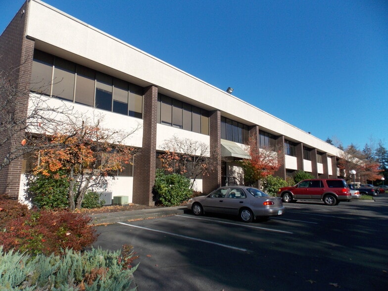 10700 SW Beaverton Hillsdale Hwy, Beaverton, OR for lease - Building Photo - Image 2 of 6