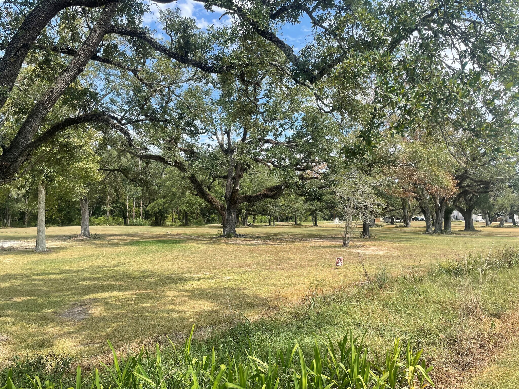 I-55 Service Rd, Ponchatoula, LA for sale Building Photo- Image 1 of 3