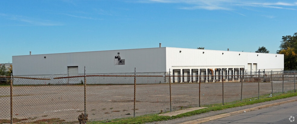 70 Niagara St, St Catharines, ON for sale - Primary Photo - Image 1 of 1