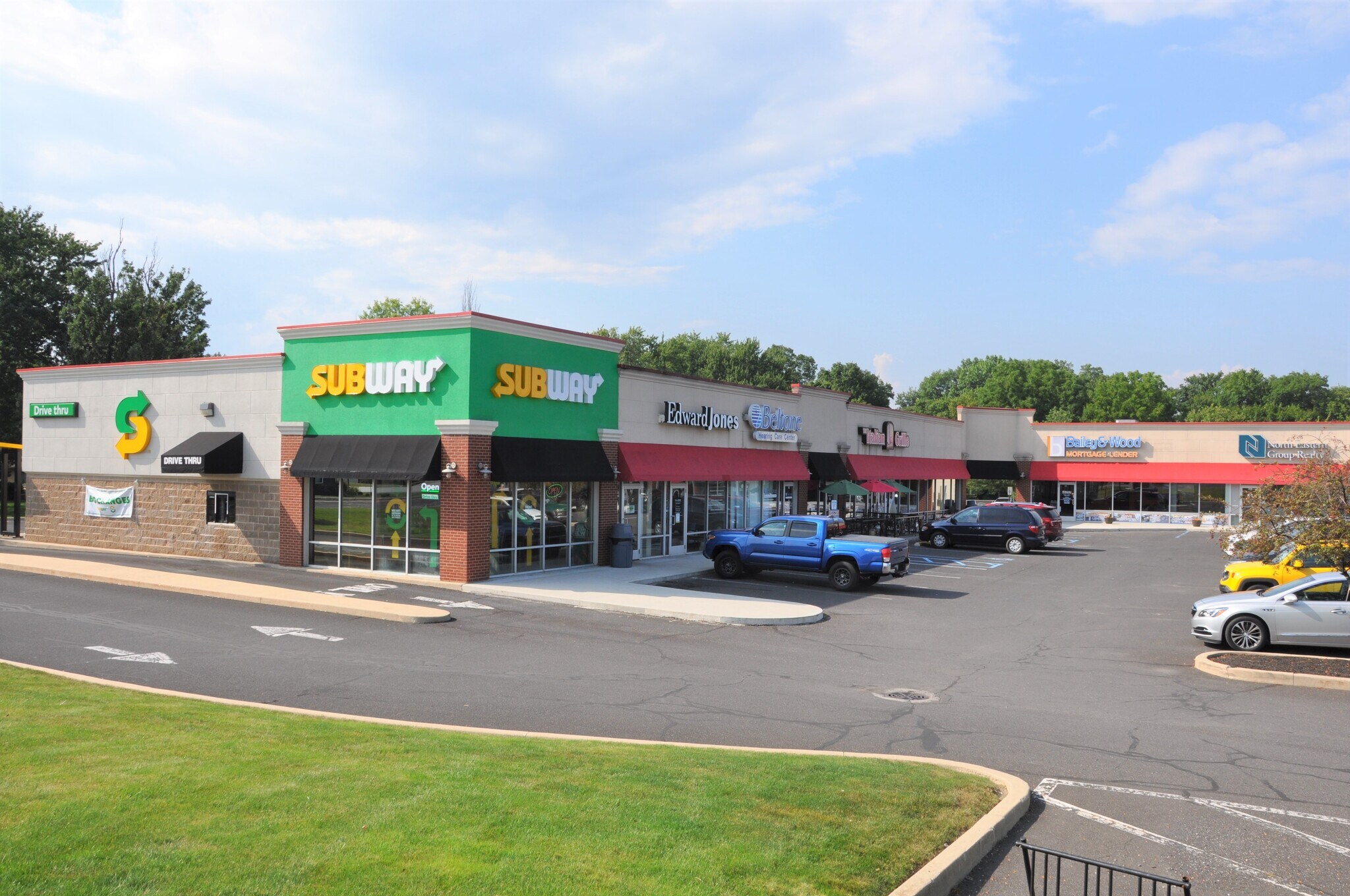 201-293 Duesenberg Dr, Auburn, IN for sale Primary Photo- Image 1 of 1