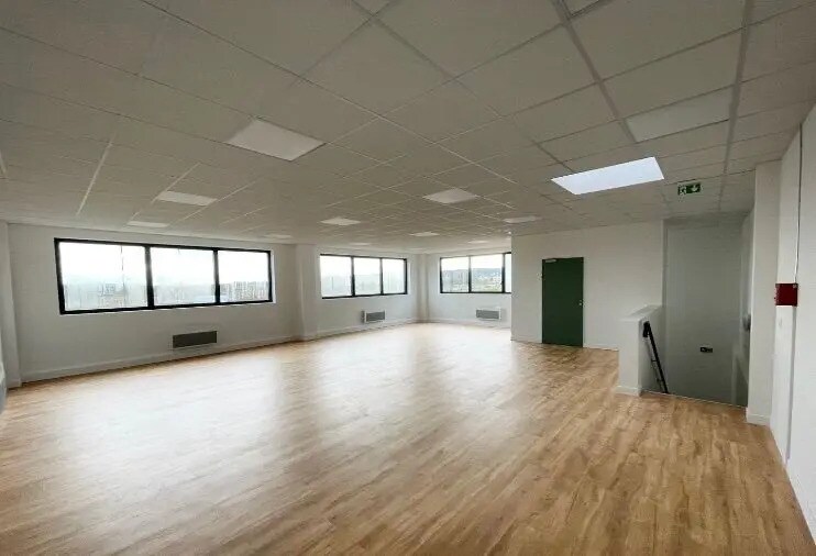 Flex in Marignane for sale - Interior Photo - Image 3 of 4