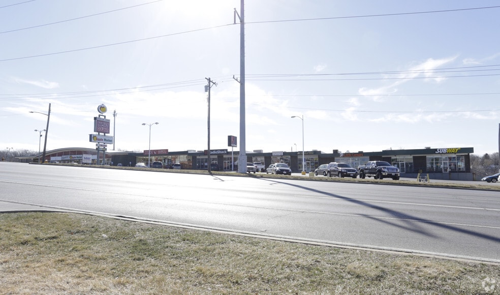 11200-11215 E 24 Hwy, Independence, MO for lease - Building Photo - Image 1 of 3
