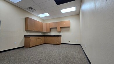 2341 E Postal Dr, Pahrump, NV for lease Interior Photo- Image 1 of 4