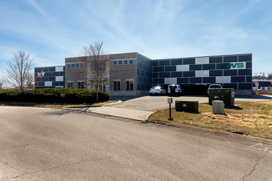 360 Quecreek Cir, Smyrna, TN for sale - Building Photo - Image 1 of 7