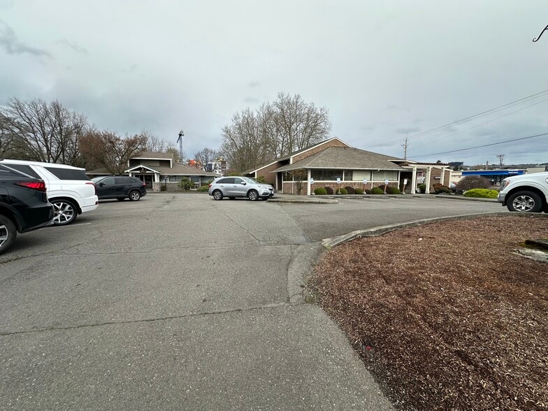 1006 Fryar Ave, Sumner, WA for sale - Building Photo - Image 3 of 9