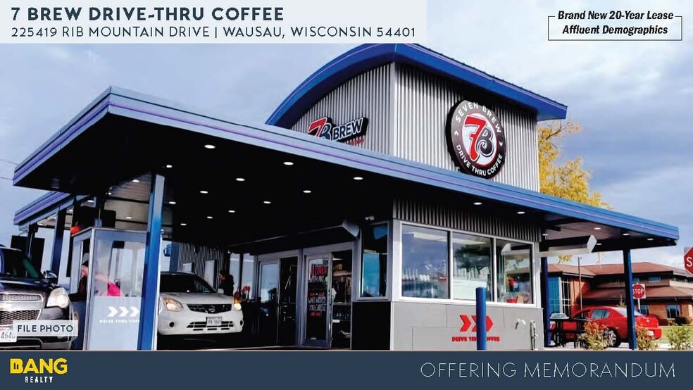 225419 Rib Mountain Dr, Wausau, WI for sale - Primary Photo - Image 1 of 8