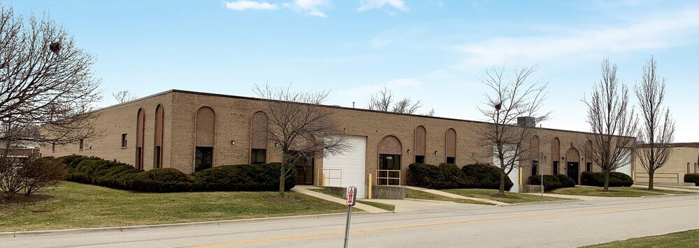 1118-1124 Morse Ave, Schaumburg, IL for sale Building Photo- Image 1 of 1