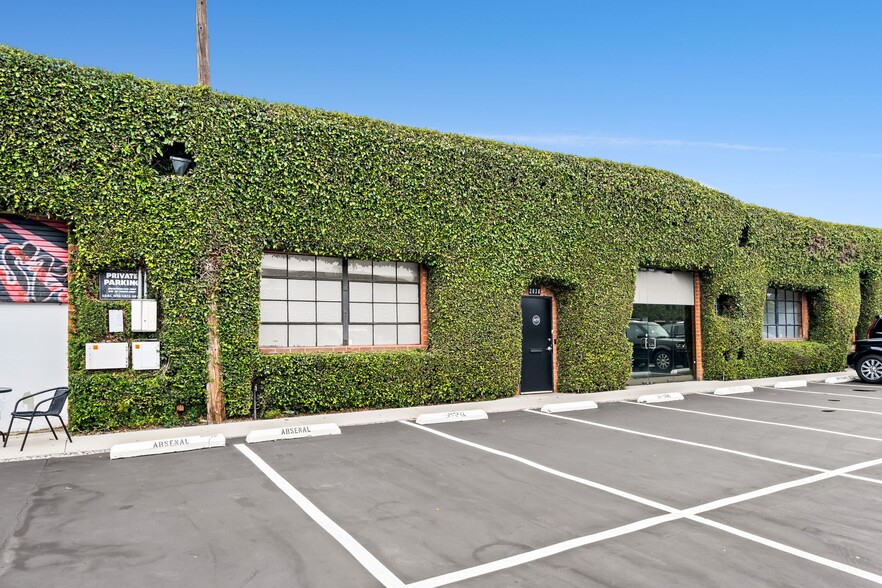 2014-2058 Broadway, Santa Monica, CA for lease - Building Photo - Image 1 of 29